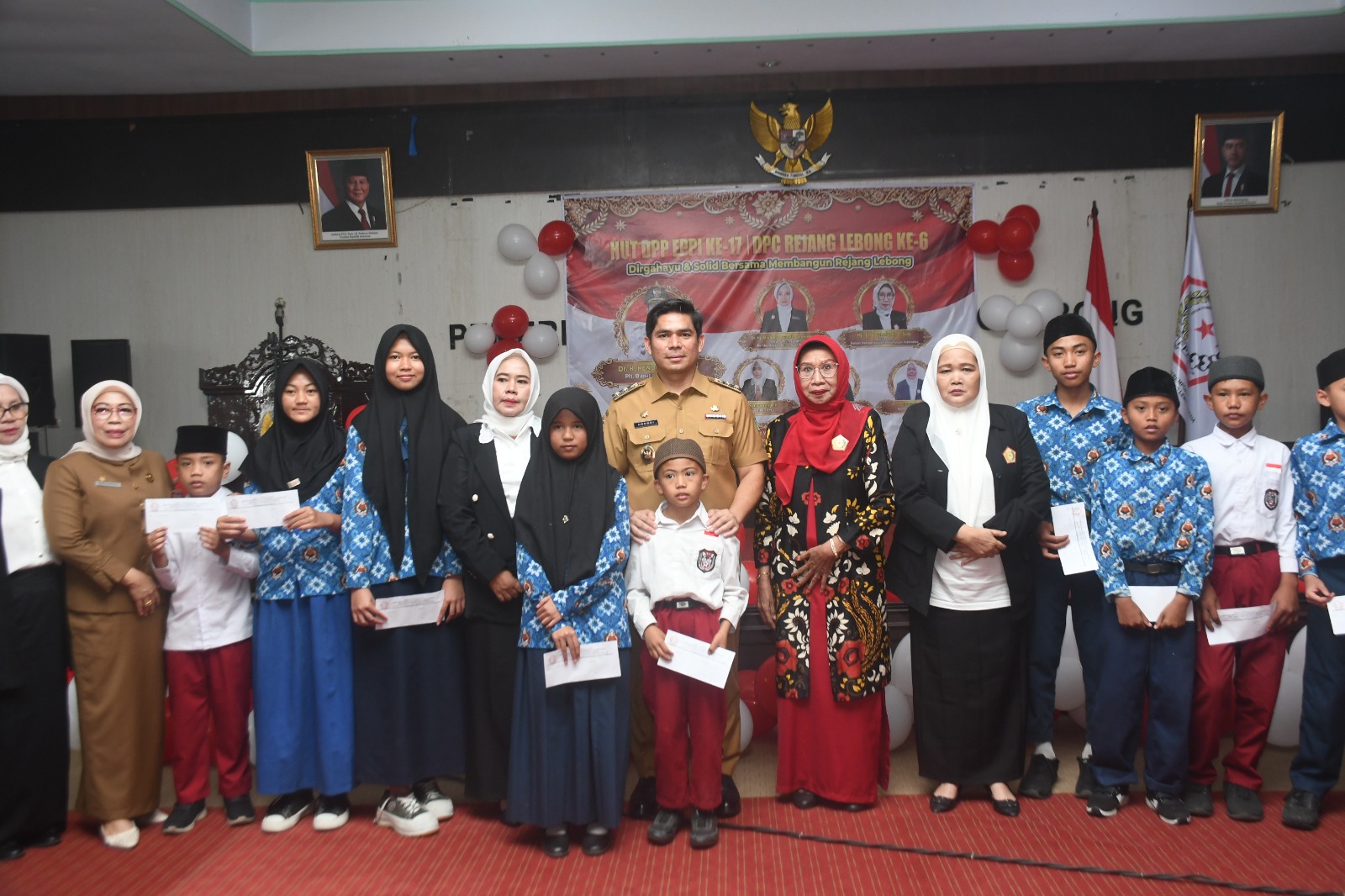 Hadiri HUT FPPI, Plt Bupati Hendri Santuni 10 Anak Yatim dan Dorong Perempuan Berdaya