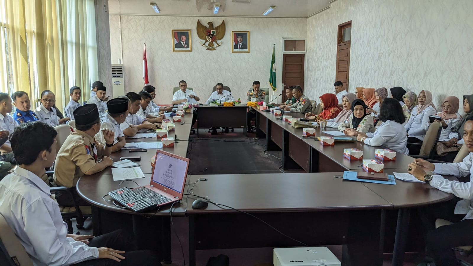 Sekda Pimpin Rapat, Pemkab Rejang Lebong Matangkan Persiapan HUT RI ke-81