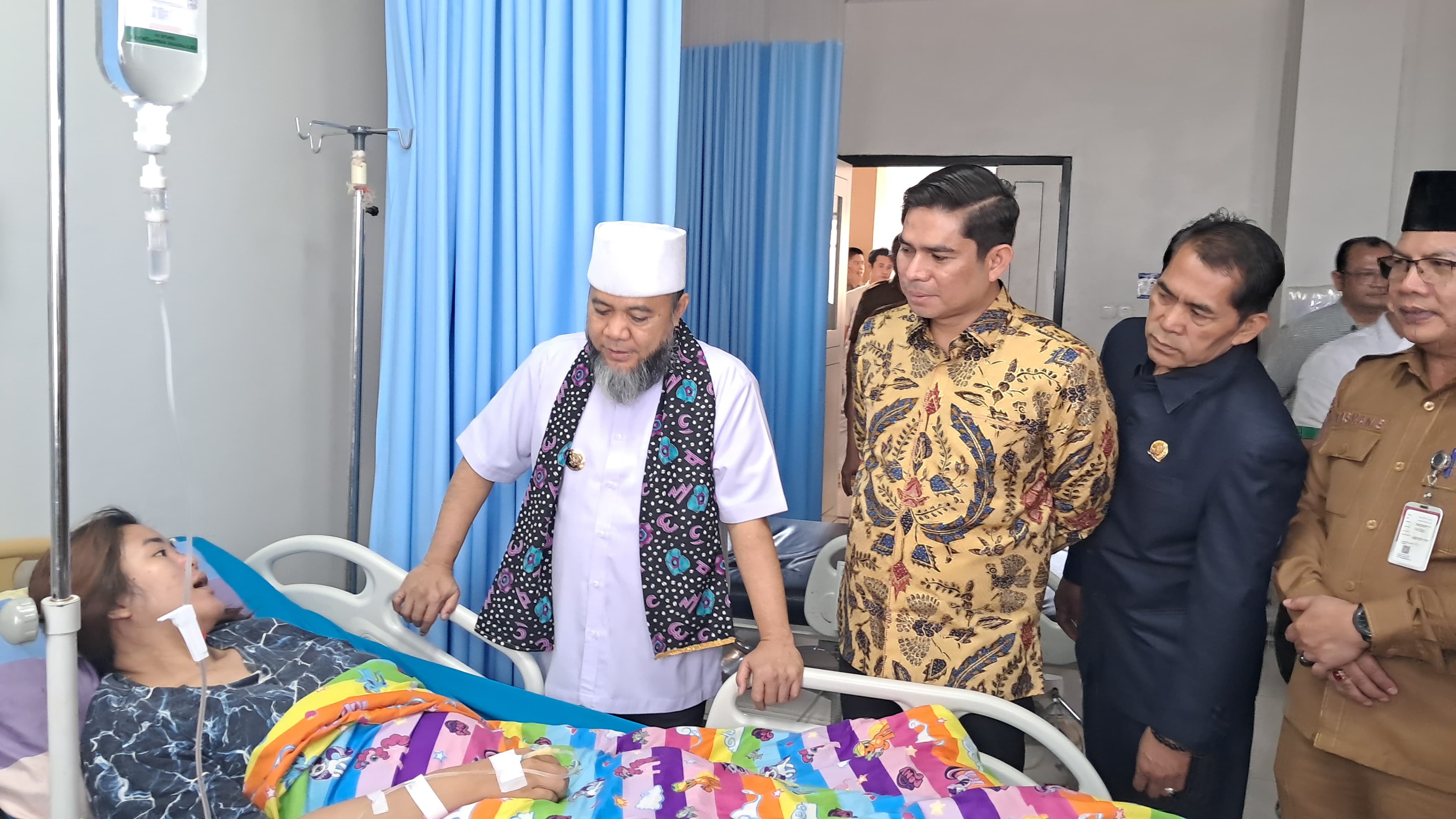 Plt Bupati Dampingi Gubernur Tinjau Pelayanan RSUD Rejang Lebong, Beri Semangat Pasien dan Motivasi Tenaga Medis