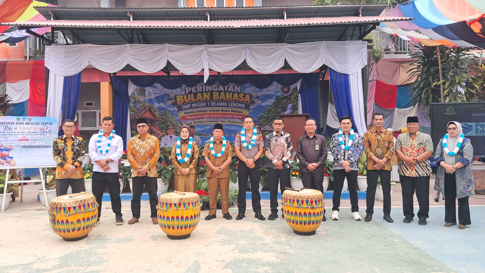 Pemkab Apresiasi Gebyar Literasi dan Peluncuran Buku Antologi Cerpen Siswa di SMPN 1 Rejang Lebong