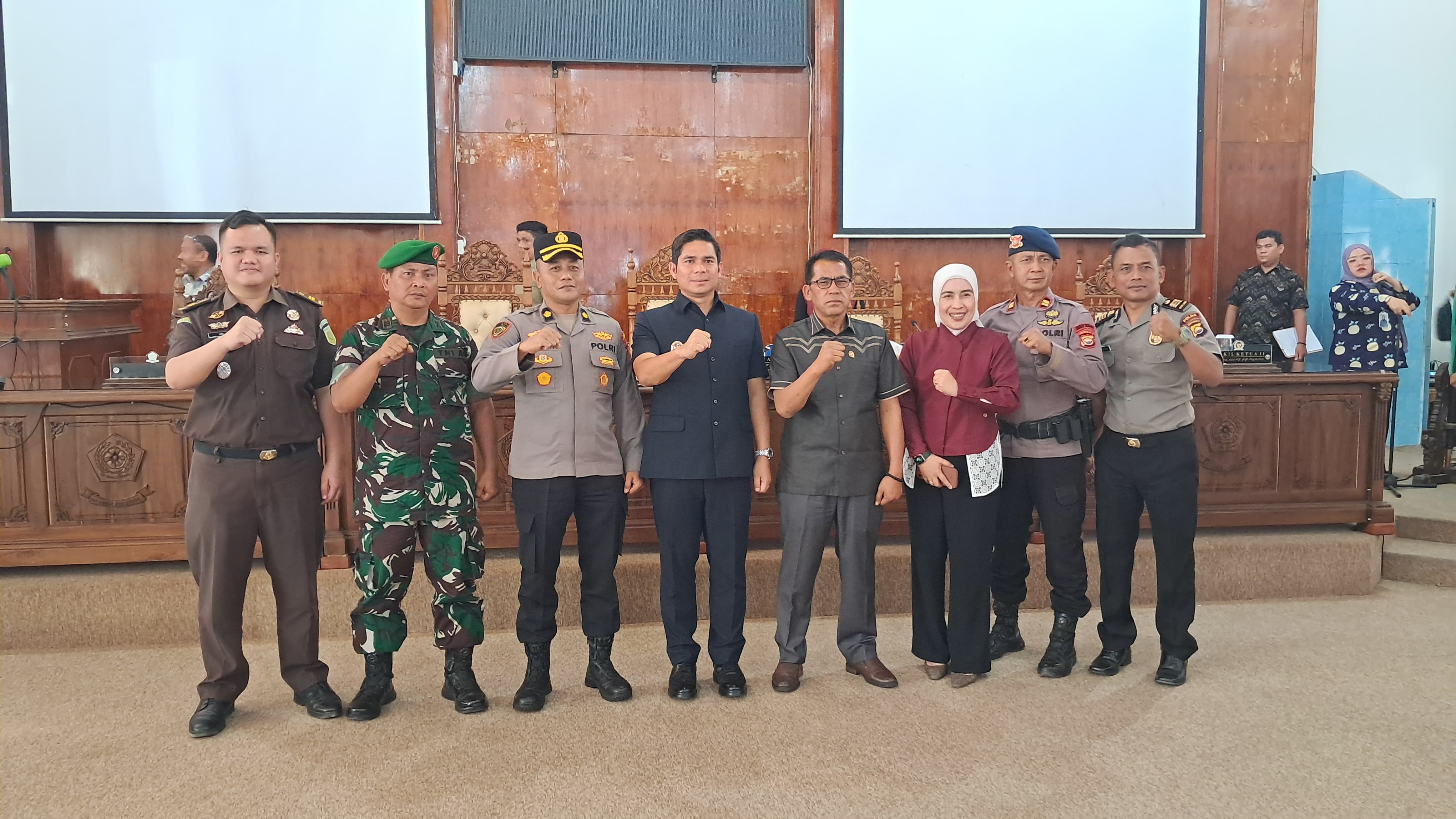 Plt Bupati Hadiri Paripurna Pandangan Umum, 7 Fraksi DPRD Rejang Lebong Terima APBD Perubahan 2026 untuk Dibahas