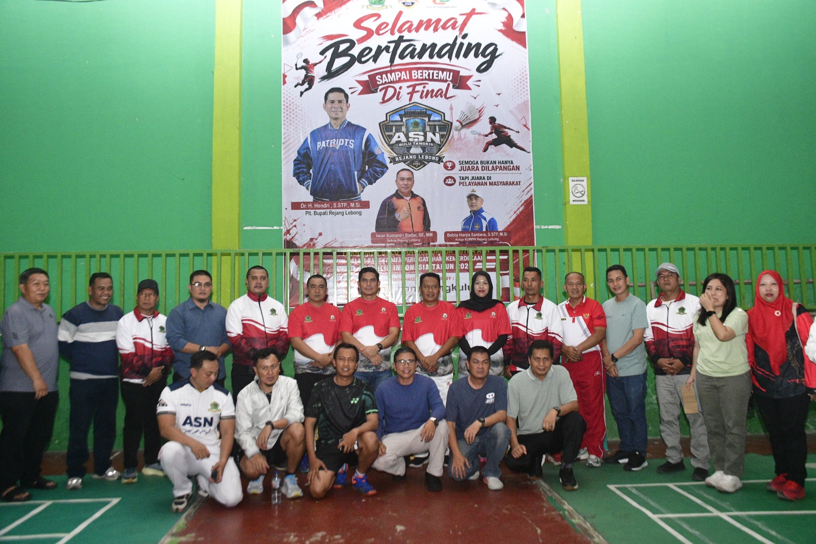 Plt Bupati Buka Turnamen Bulutangkis Ganda Putra Antar ASN Rejang Lebong