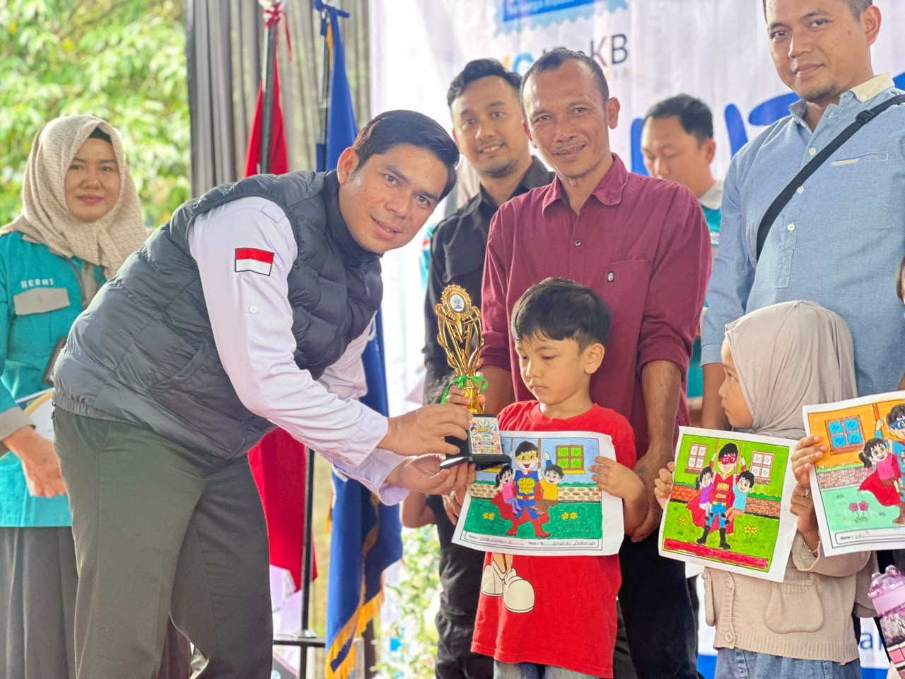 Puncak Peringatan IPeKB ke-19, Plt Bupati Rejang Lebong: Penyuluh KB Ujung Tombak Pembangunan Keluarga